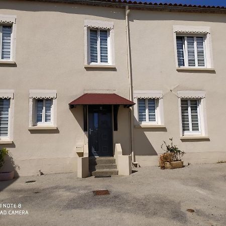 Chambre Meublee A Louer Pouzauges Exteriér fotografie